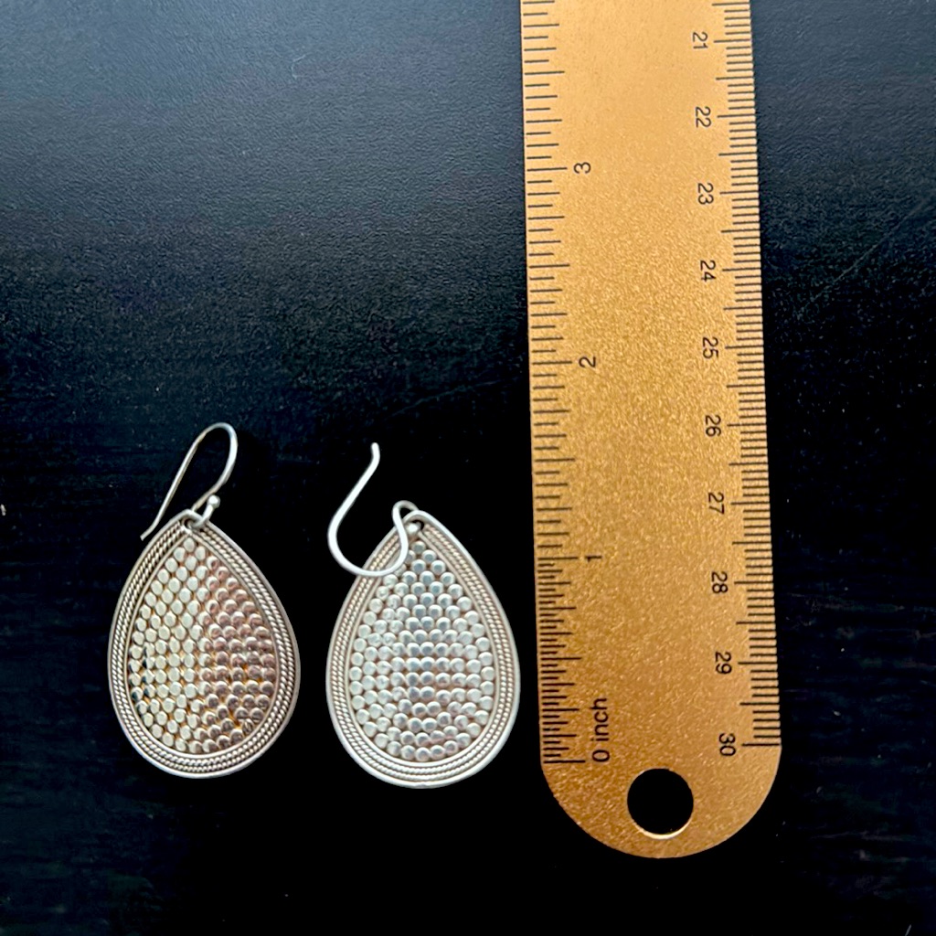 Classic Signed Silver Anna Beck Earrings 115$